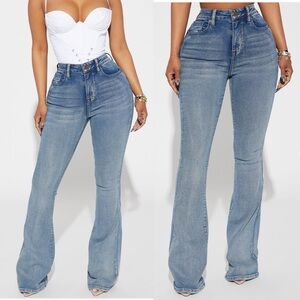 NEW Fashion Nova Denim Jeans Womens size 3